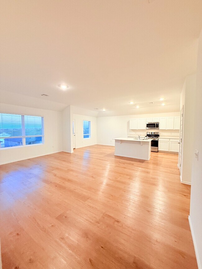 Building Photo - 1840 Black Poplar Wy