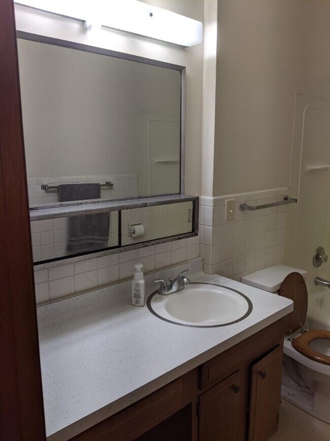 Building Photo - 1414 Martiny Ct.