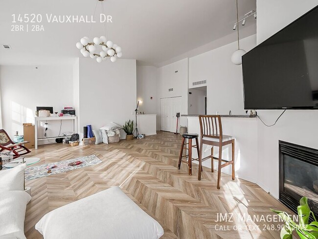 Building Photo - 14520 Vauxhall Dr