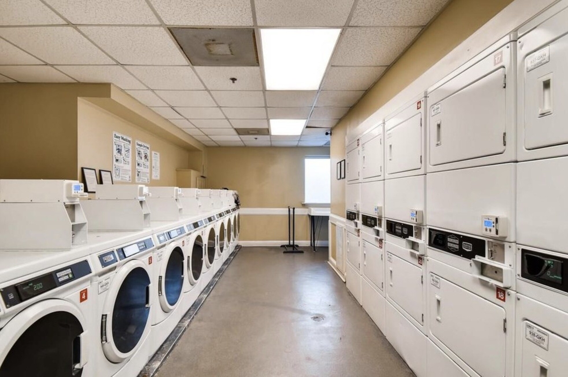 Building Photo - 620 Peachtree St NE