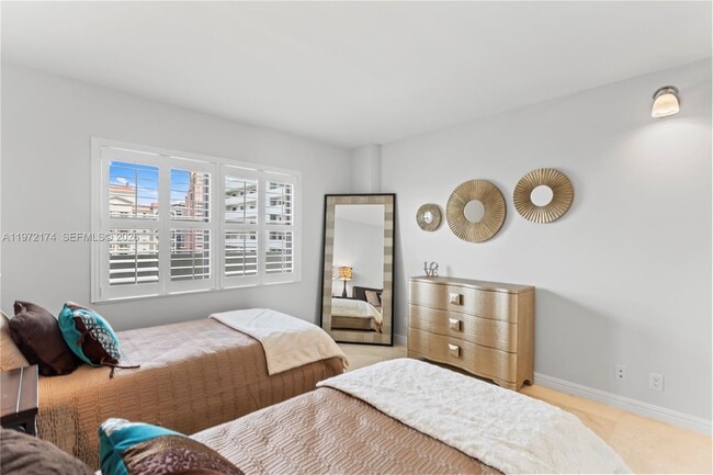 Building Photo - 1901 N Ocean Blvd