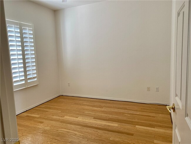 Building Photo - 2768 Cherrydale Falls Dr