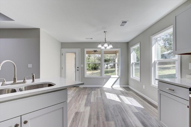 Building Photo - 205 Elysian Hills Dr