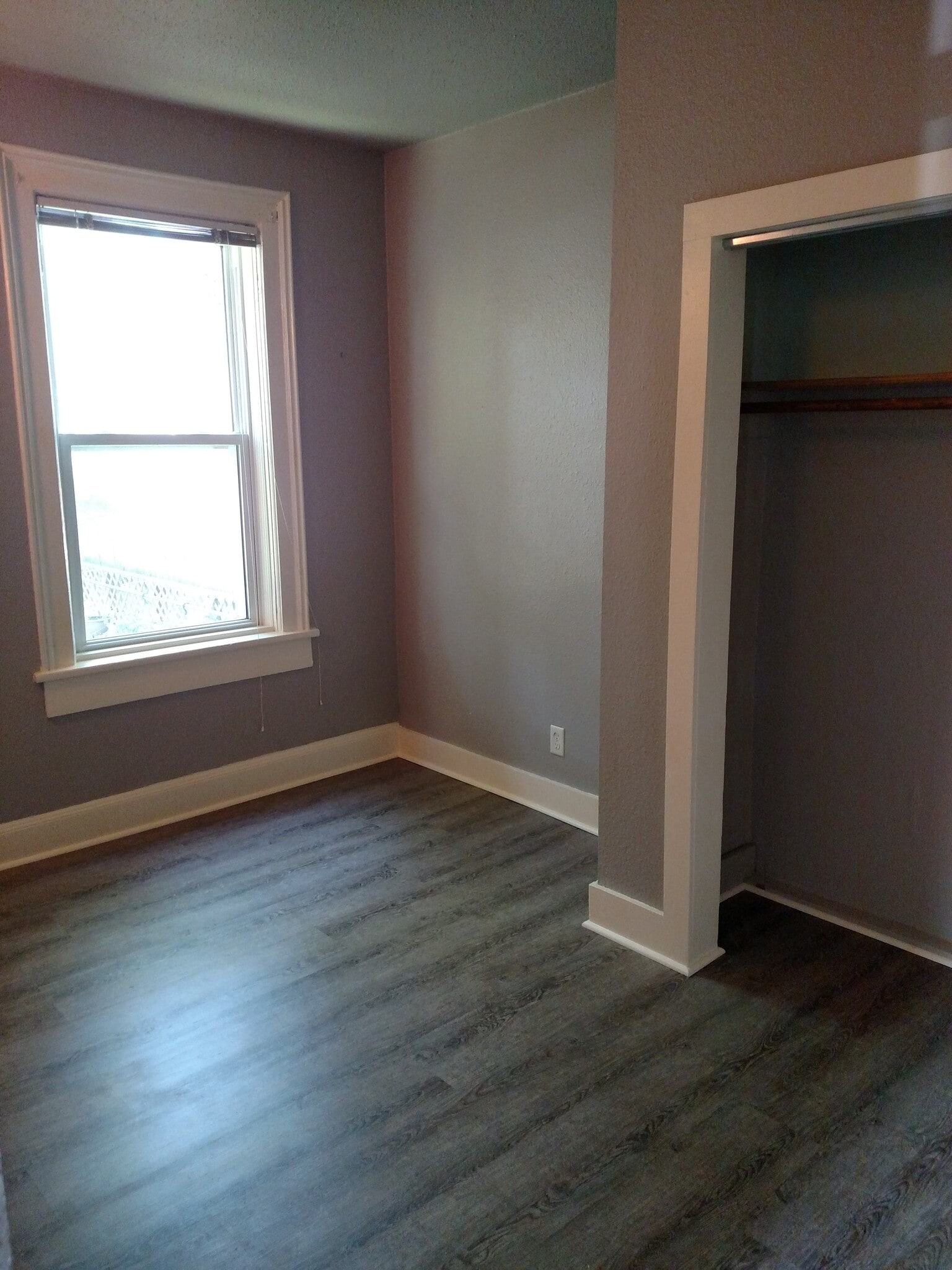 Bedroom - 1024 Main St