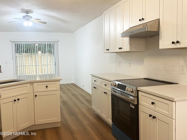 Building Photo - 11565 Whisperingbrook Ln