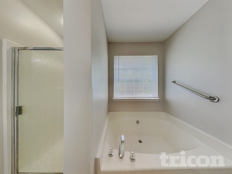 Building Photo - 47 McDonald St NW