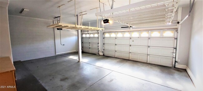 Building Photo - 3741 N Ladera Cir