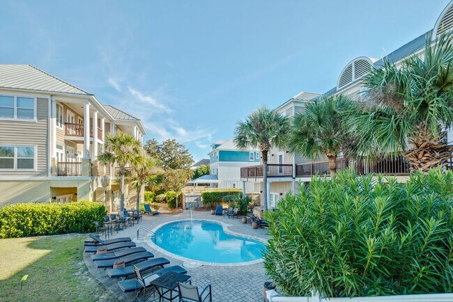 Building Photo - 22022 Front Beach Rd