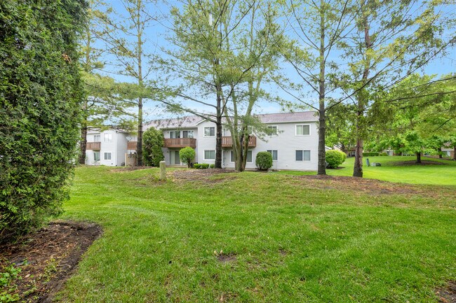 Building Photo - 690 Thorntree Ct