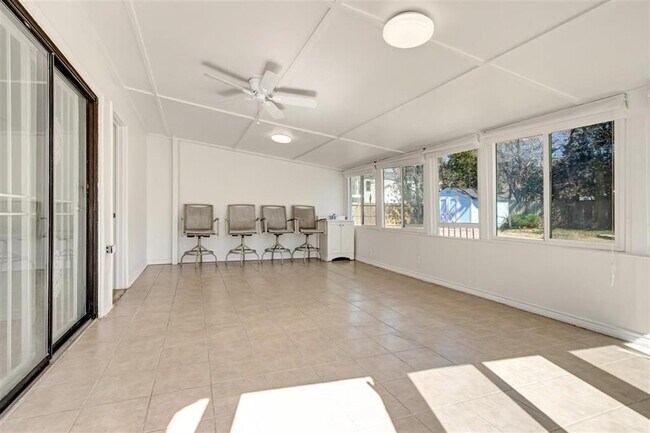 Building Photo - 1316 Zora St