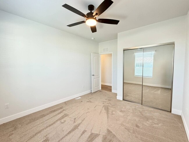 Building Photo - 11 Palm Via