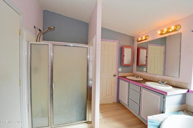 Building Photo - 10740 Geurts Ln