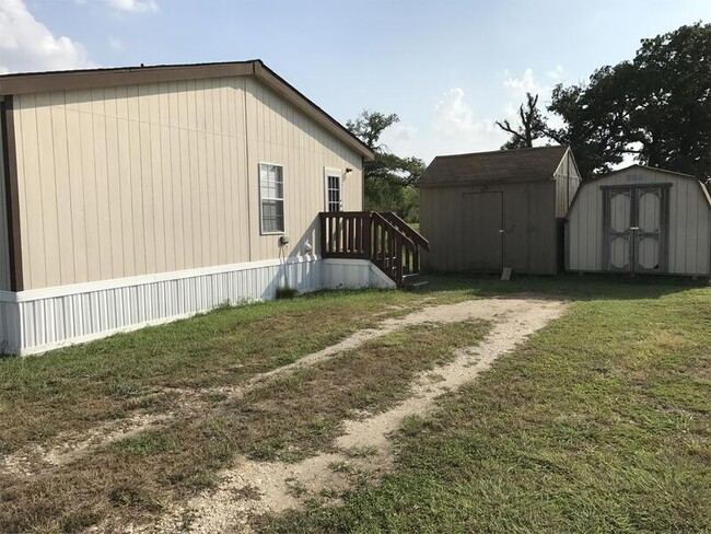 Building Photo - 2500 Redwood Cir