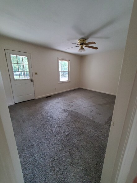 Building Photo - 30 Stanwood Dr