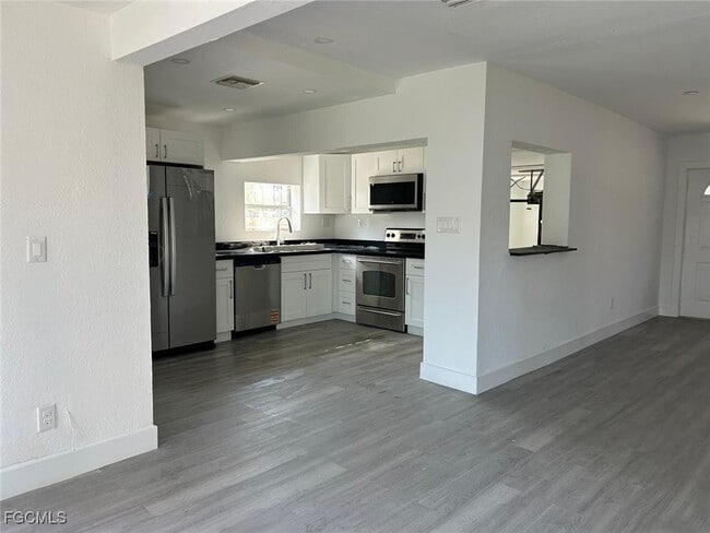 Building Photo - 3835 Arlington St