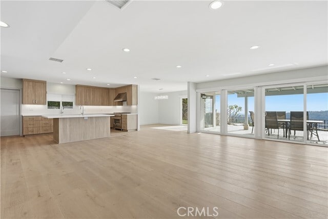 Building Photo - 5527 Burning Tree Dr