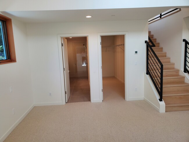 Master bedroom towards closet and bedroom - 4320 Bel-Red Rd