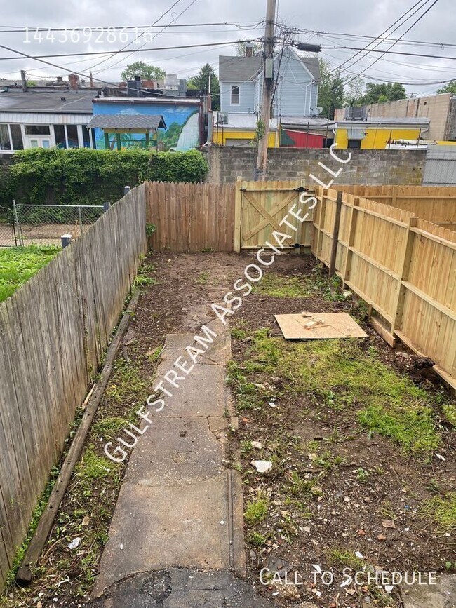 Building Photo - 5321 Denmore Ave