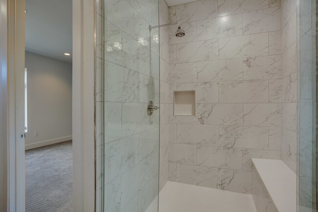 Building Photo - 2228 W Powers Ave