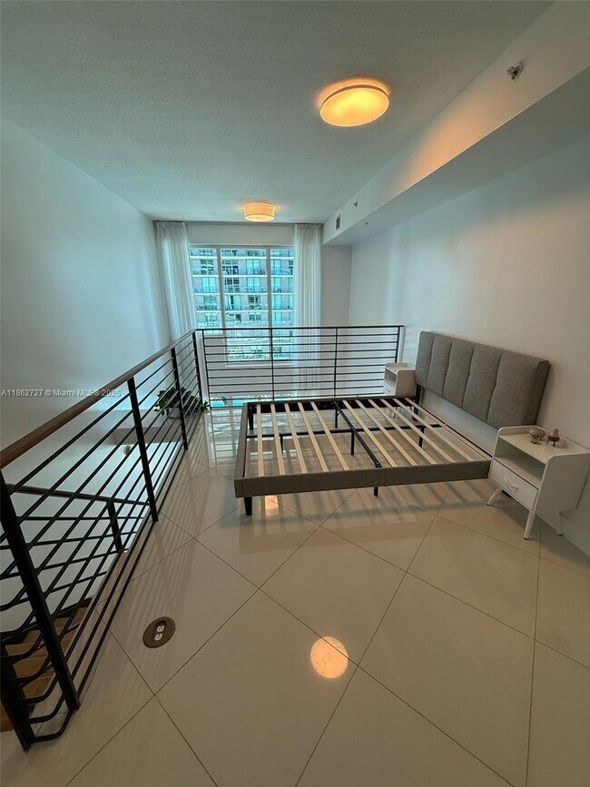 Building Photo - 60 SW 13th St