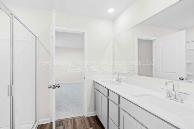 Building Photo - 13152 Hampton Bay Ln