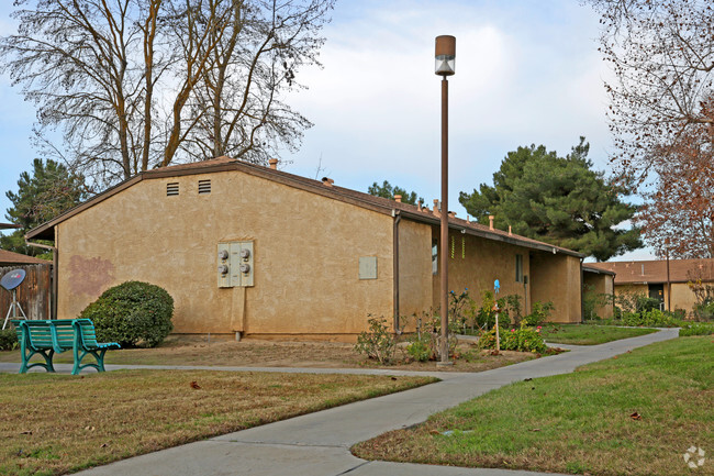 Building Photo - Kerman Garden Apartments