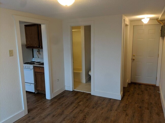 Interior Photo - 310 W Wisconsin Ave