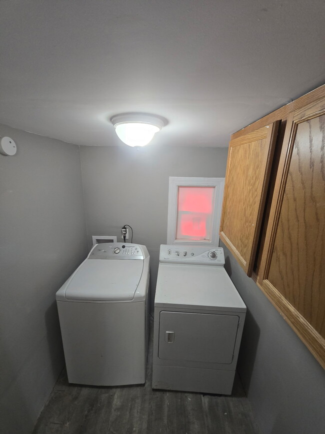 Building Photo - 229 N 26th St
