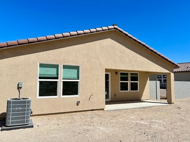 Building Photo - 2566 Aaron Pl