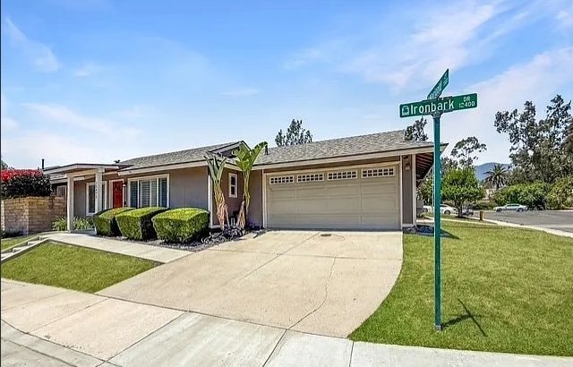 Building Photo - 12472 Ironbark Dr