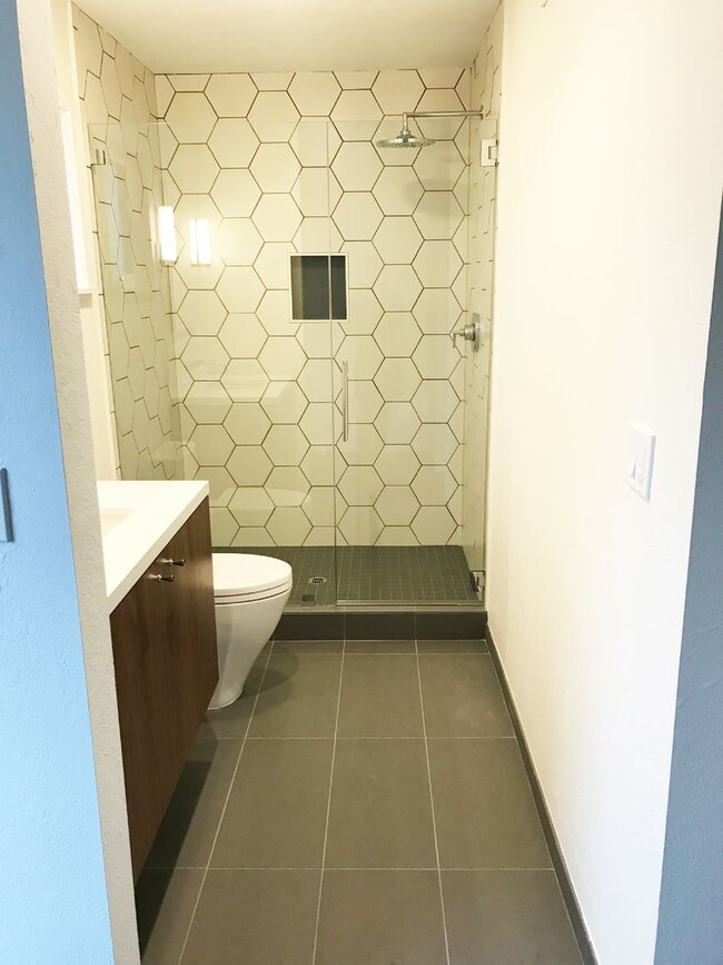 Building Photo - UPDATED THREE BEDROOM TWO BATH ONE-LEVEL EAST CORTE MADERA HOME WITH STUNNING OUTDOOR SPACE