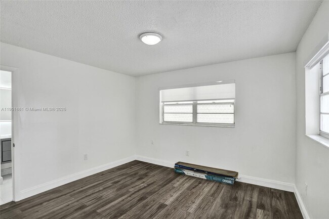 Building Photo - 5750 NW 111th St
