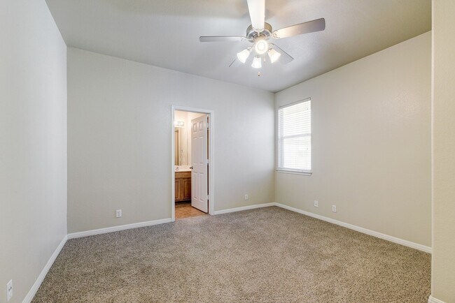 Building Photo - 5304 Evans Ave