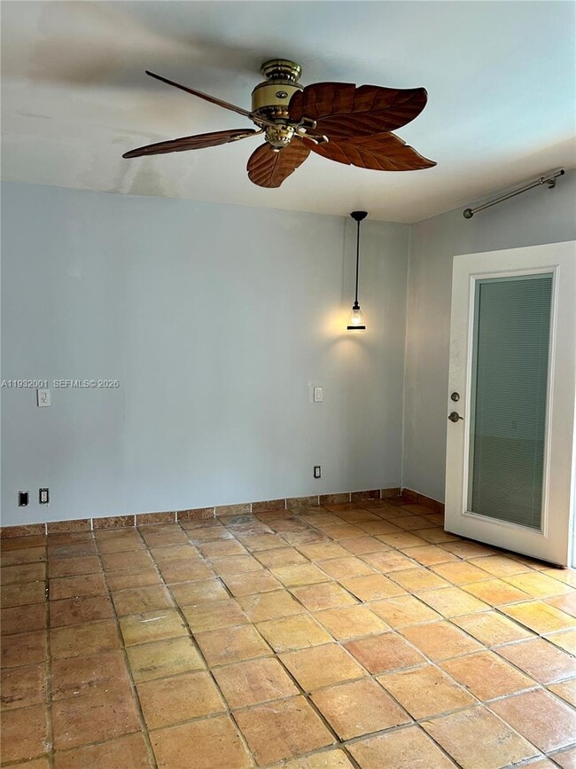 Building Photo - 1628 NE 4th Pl