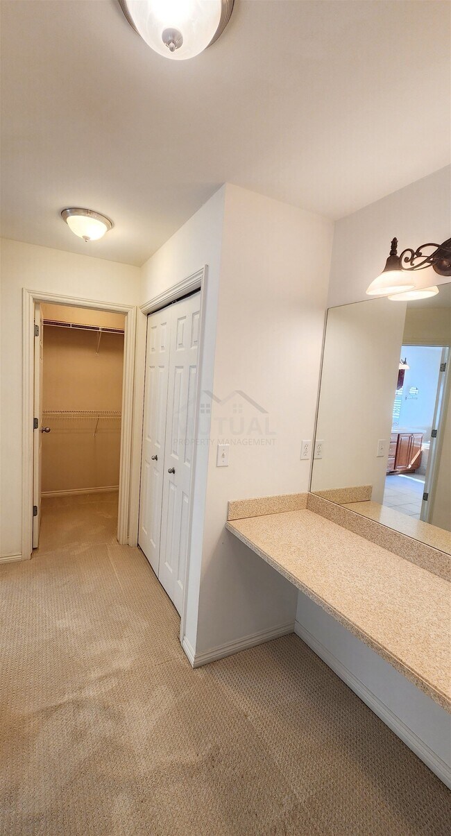 Building Photo - 29157 Hemingway Dr