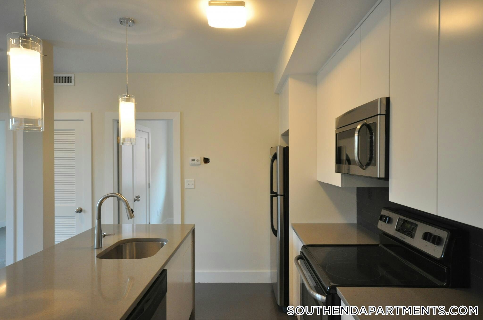 Building Photo - 659 Massachusetts Ave