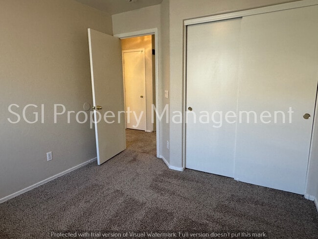 Building Photo - 25860 W Dunlap Rd