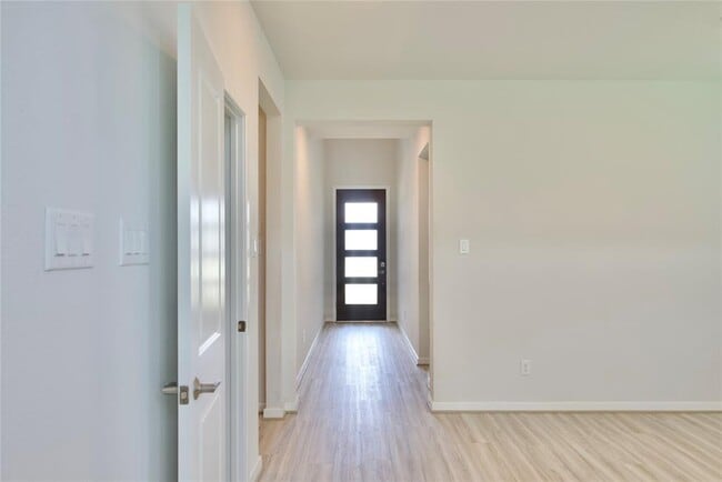Building Photo - 8475 Harrington Grv Trl