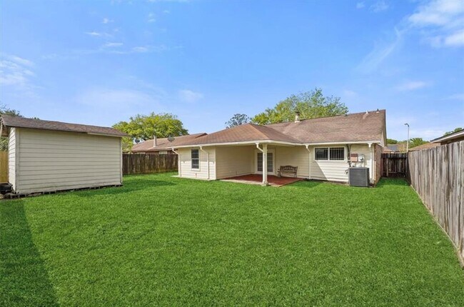 Building Photo - 1334 Great Dover Cir