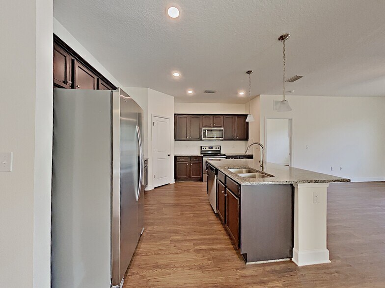 Building Photo - 7918 Stumble Journey Ln