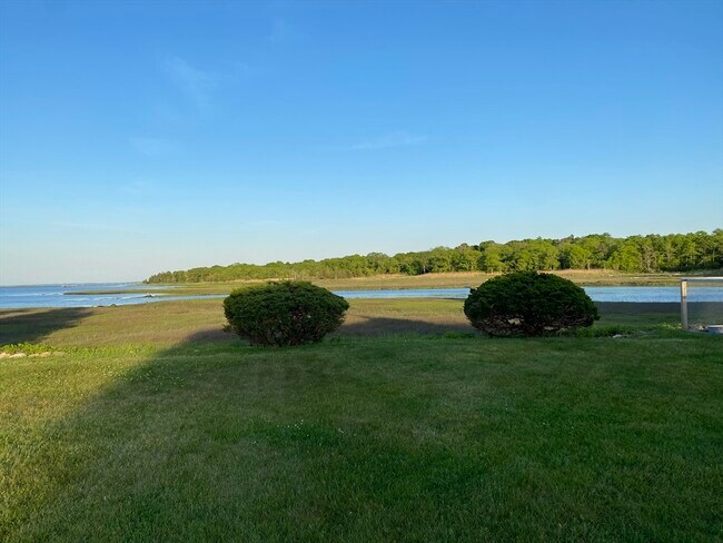 Building Photo - 79 Mattapoisett Neck Rd