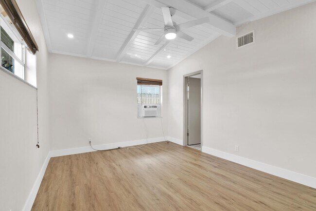 Building Photo - 2431 Key Largo Ln