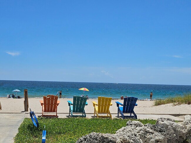 Building Photo - 2900 NE 30th St