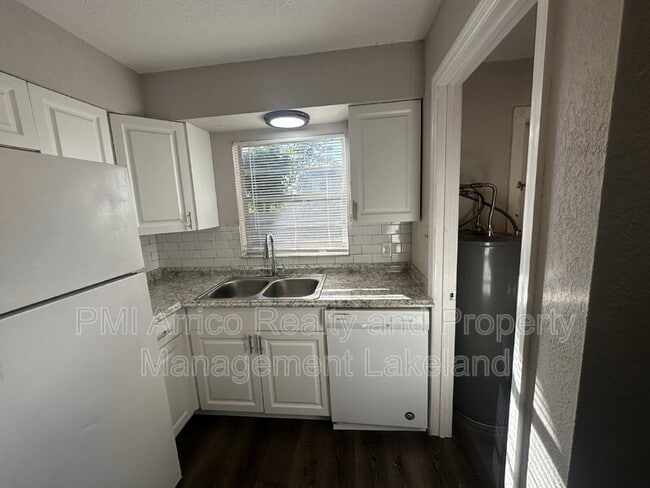 Building Photo - 4135 Old Rd 37