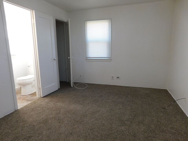 Building Photo - 441 N 16th St