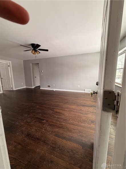 Building Photo - 5401 Newfield Ave