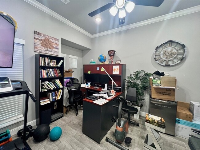 Building Photo - 2350 Cameo Ln