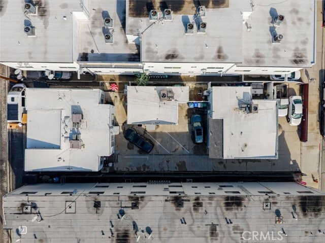 Building Photo - 301 E Alameda Ave