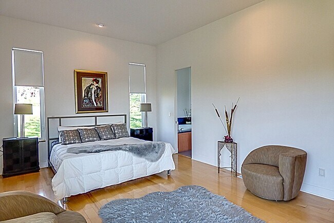 Building Photo - 108 Lost Oak Ct