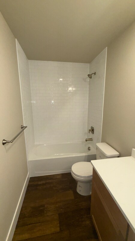 Building Photo - 2527 Wesleyan Dr